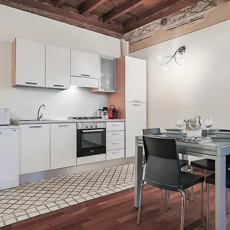 Charme View Of Piazza Trento - Trieste *