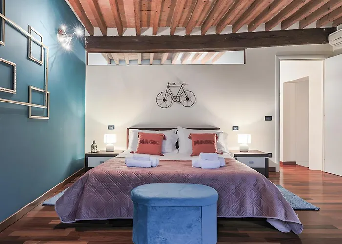 Charme View Of Piazza Trento - Trieste Apartament *